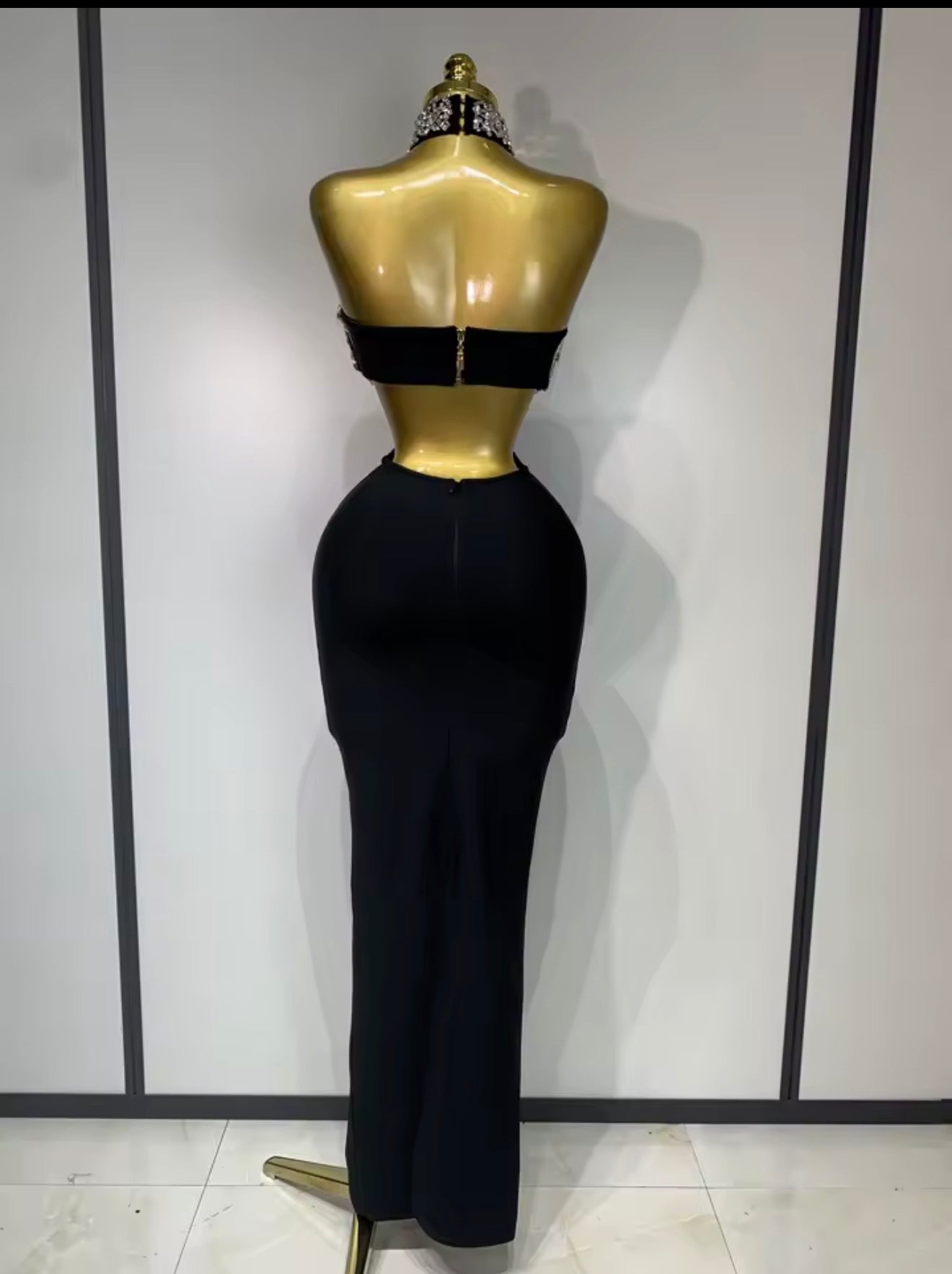 Unique dress pre order med